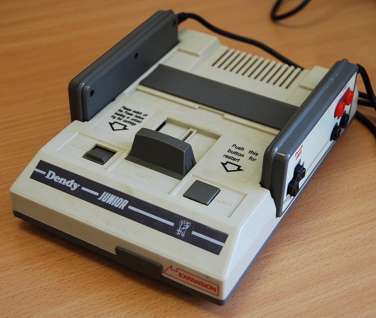 А это Dendy Junior 2